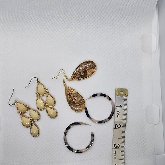 Earring bundle - Picture 3 of 5